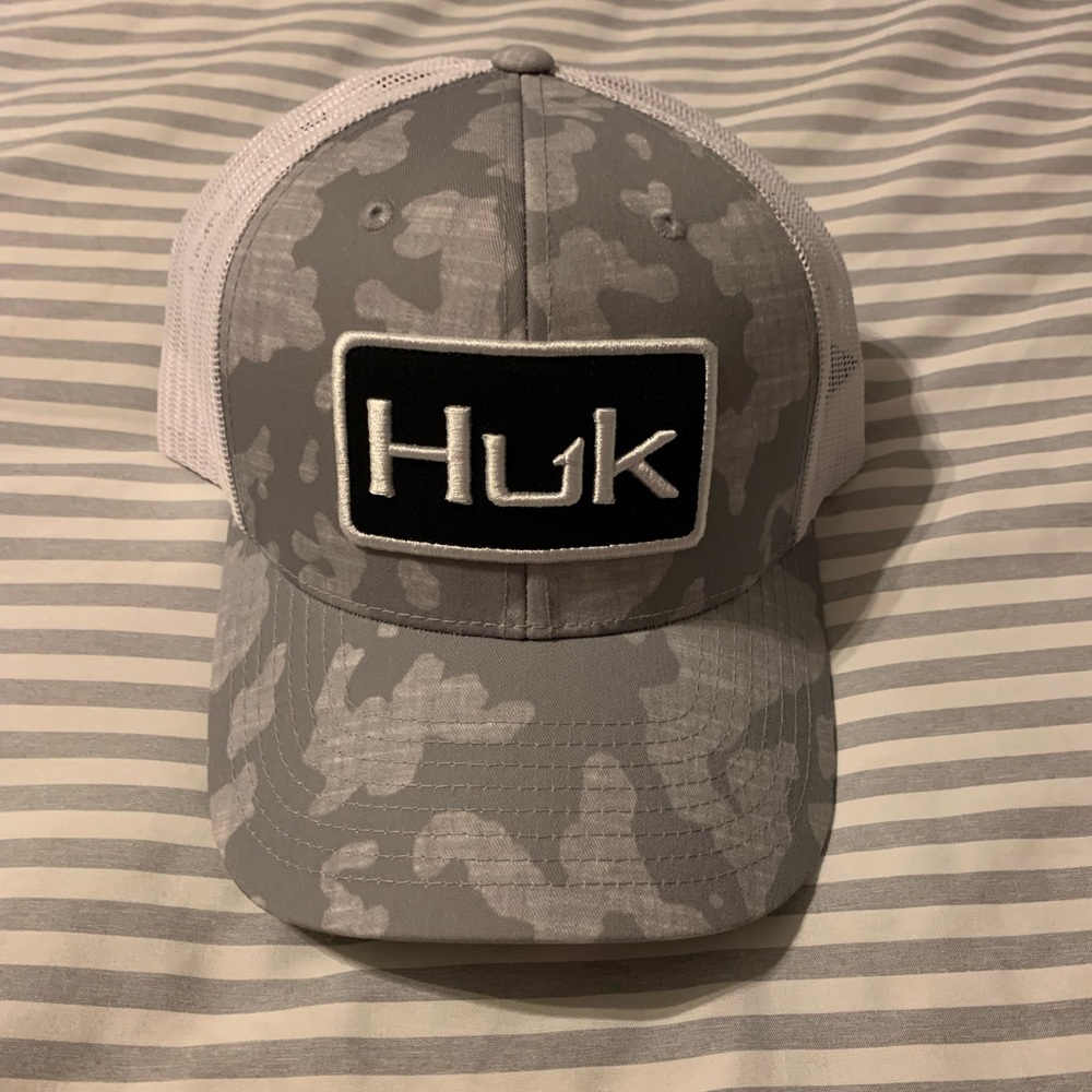 NWOT Men’s Huk Cap